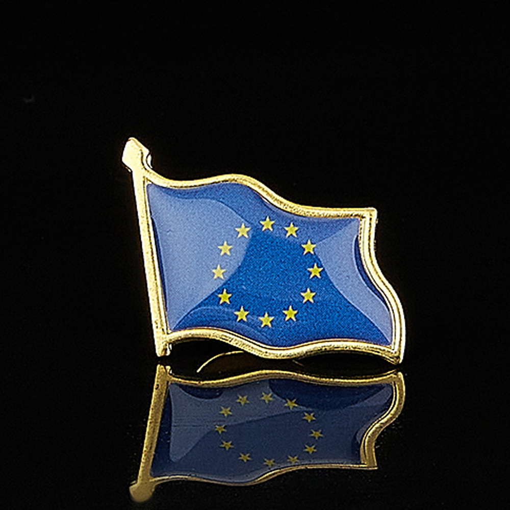 Distintivo del patriottismo de - Travel Accessories Europe recensione e prezzo