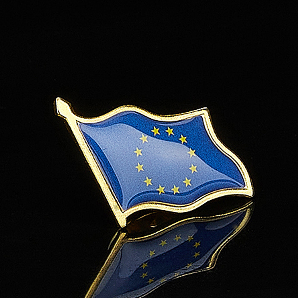 Distintivo del patriottismo de - Travel Accessories Europe recensione e prezzo