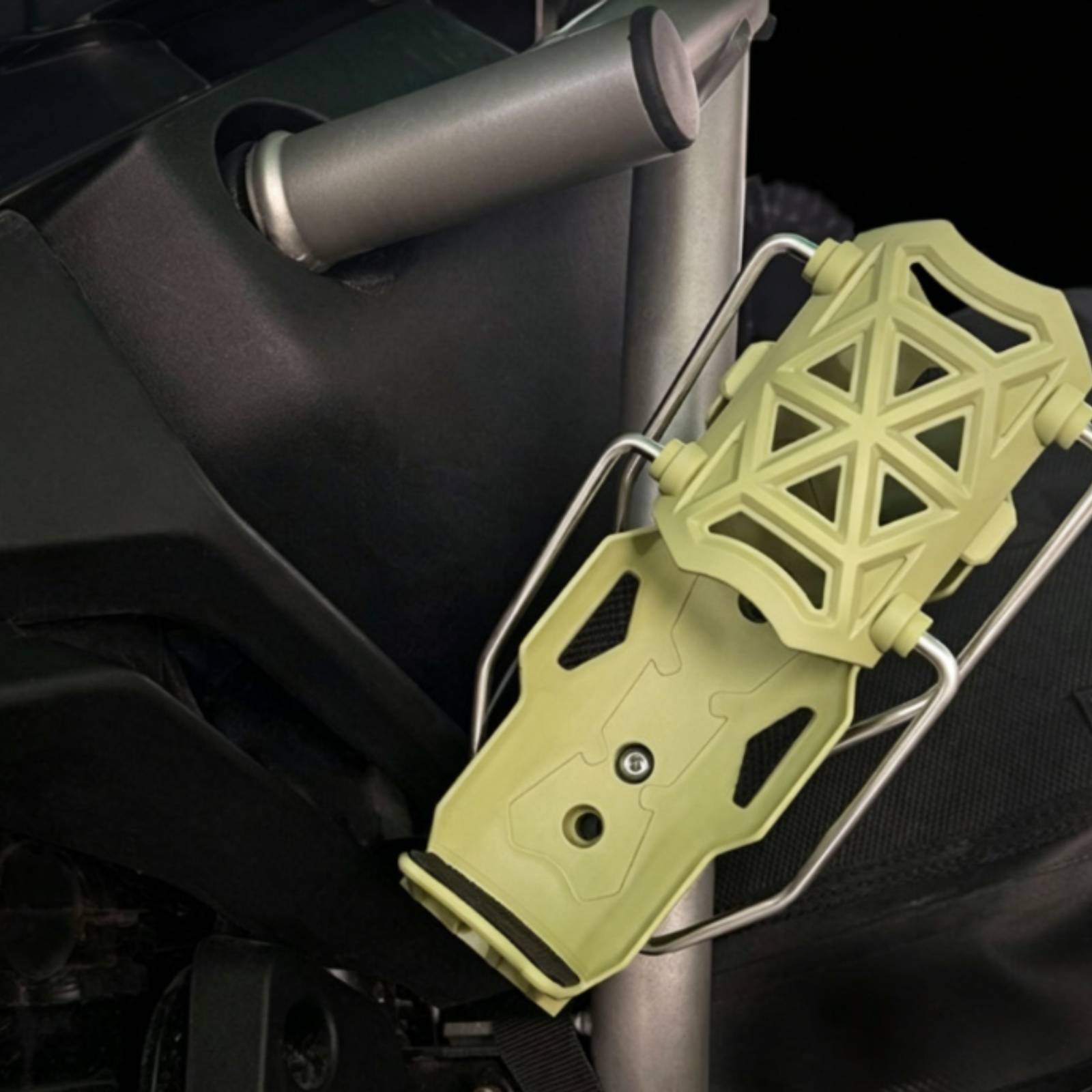Portabicchieri per Moto Regola - Travel Accessories Holder recensione e prezzo